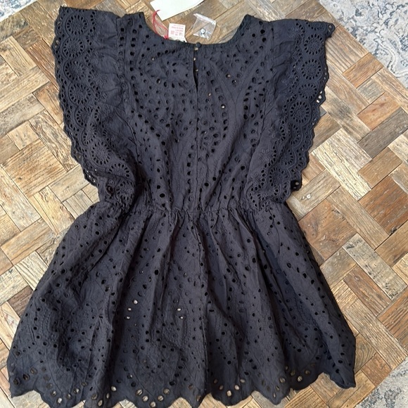 Solitaire Black Eyelet Sleeveless Blouse NWT - Picture 10 of 11
